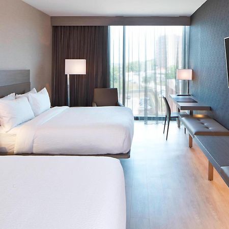 Ac Hotel By Marriott Des Moines East Village Bagian luar foto