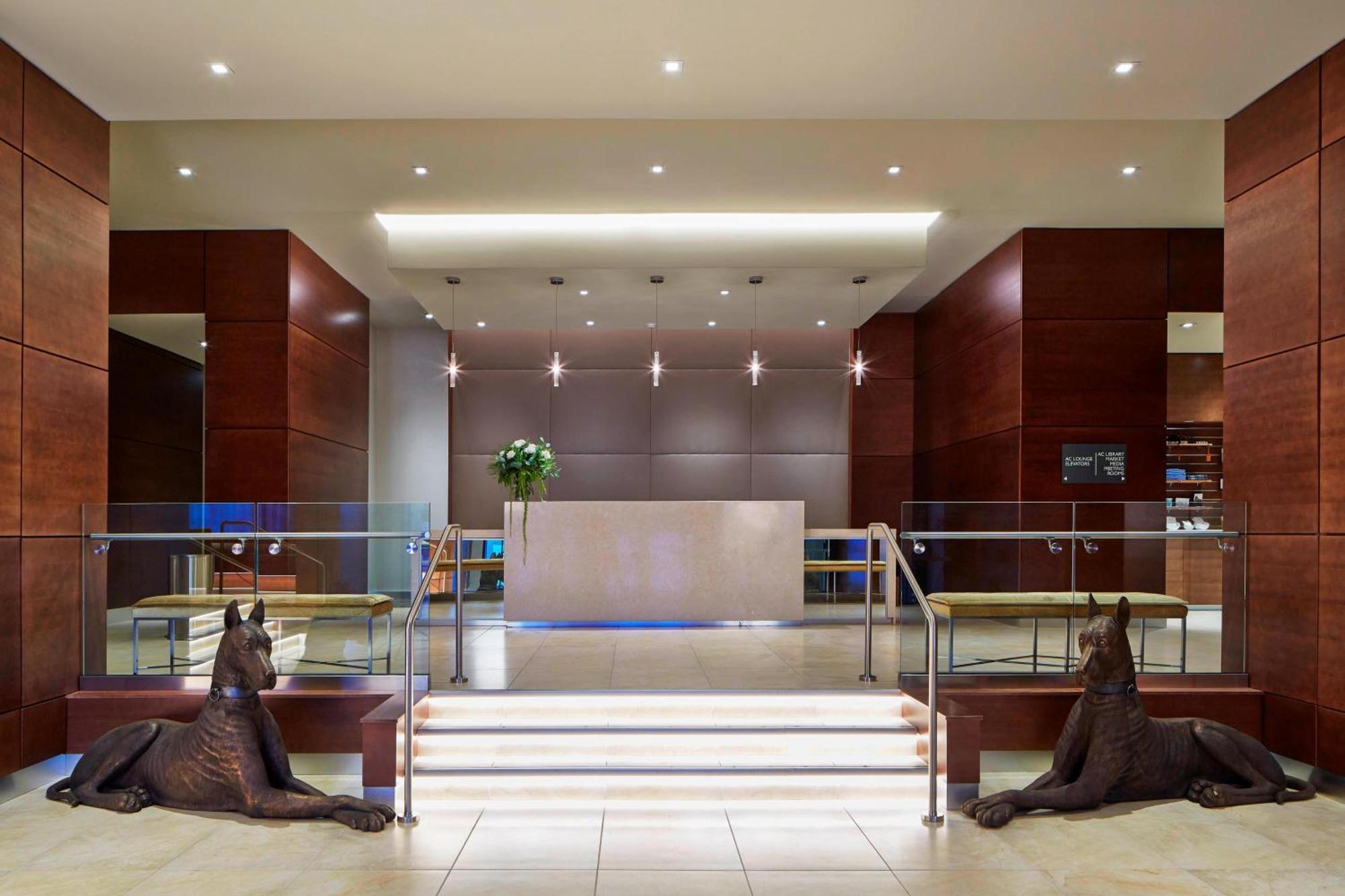 Ac Hotel By Marriott Des Moines East Village Bagian luar foto