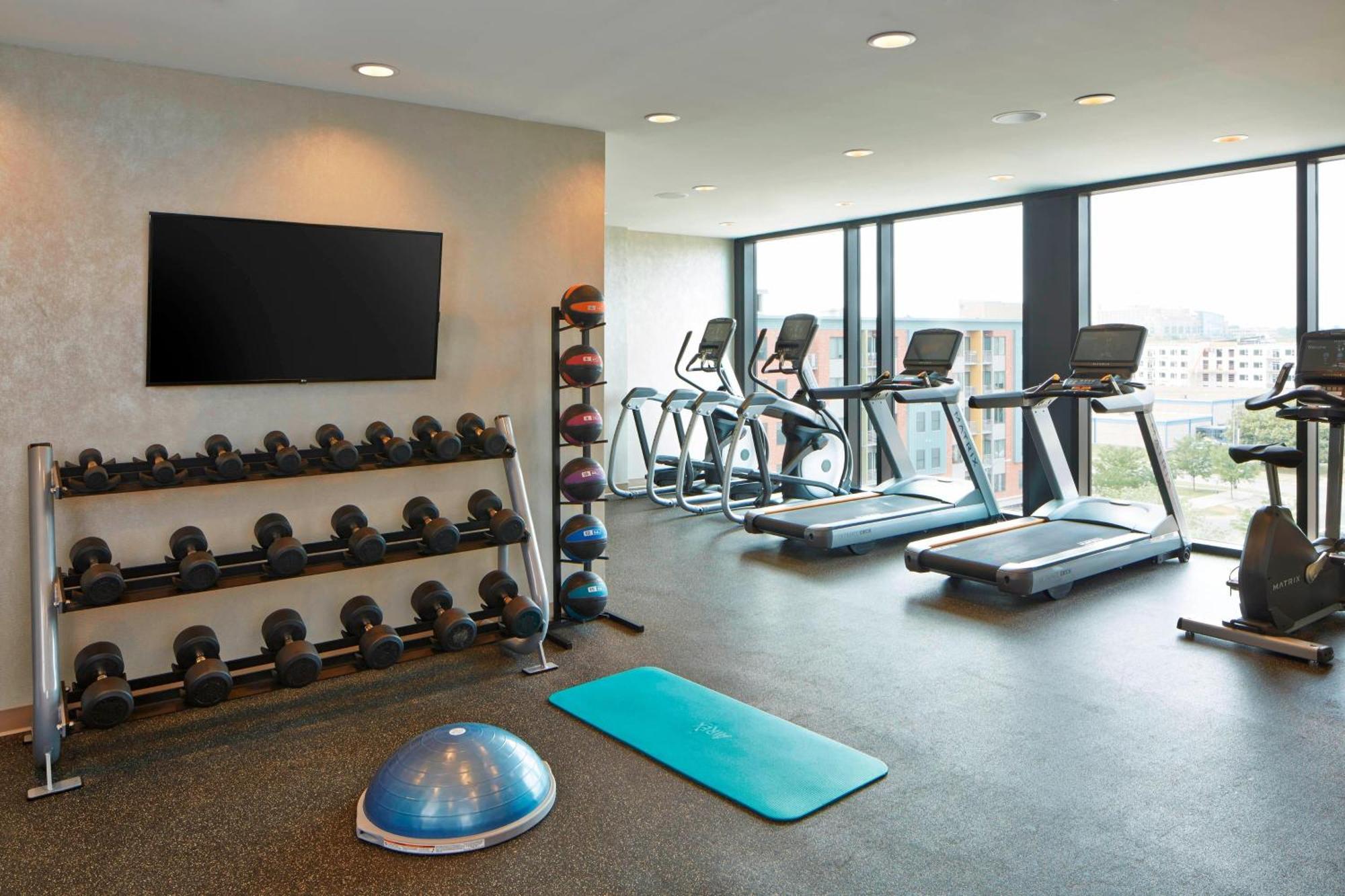 Ac Hotel By Marriott Des Moines East Village Bagian luar foto