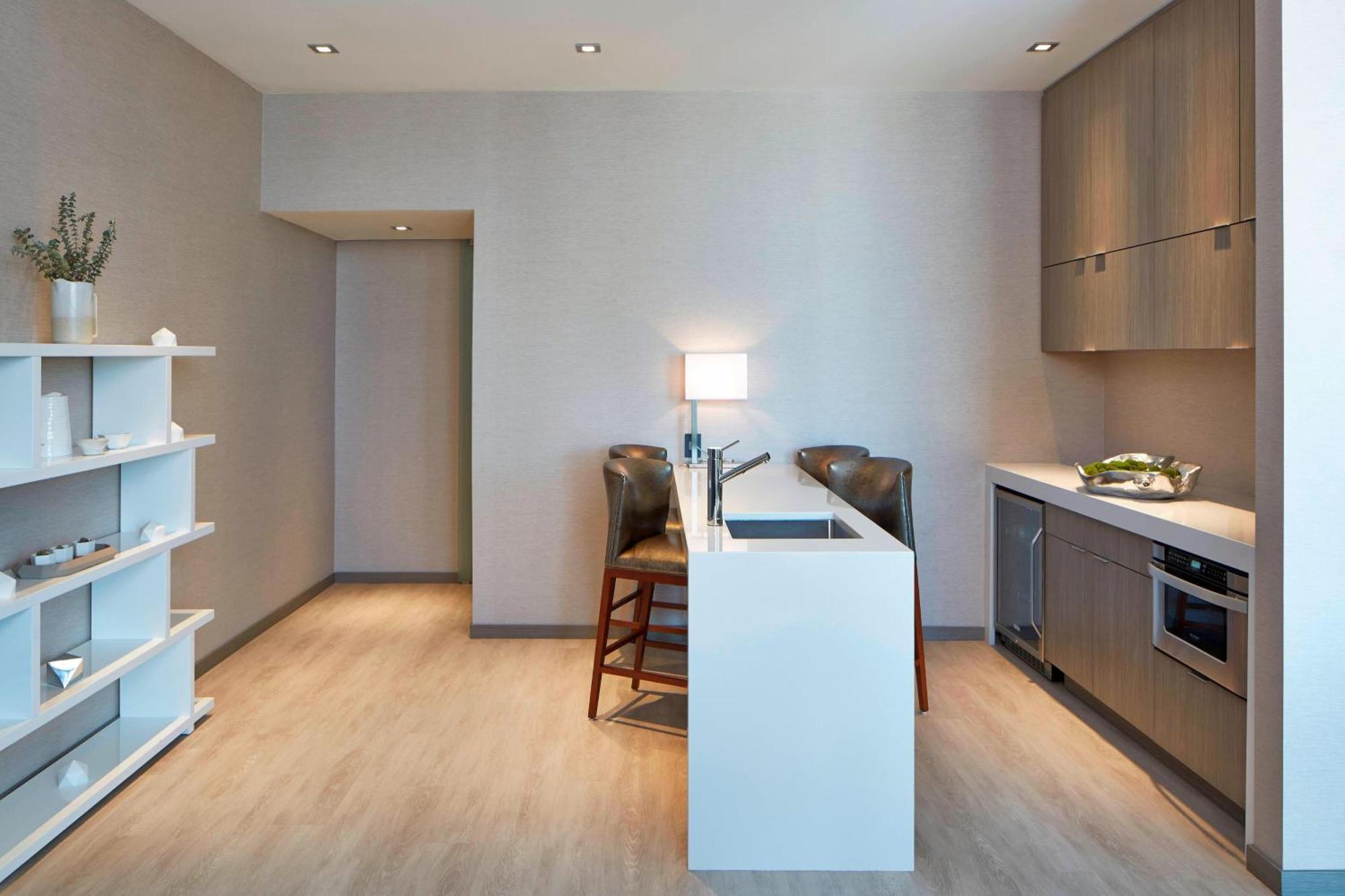Ac Hotel By Marriott Des Moines East Village Bagian luar foto